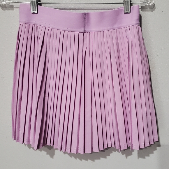 COMFORT FIT YOGA PLEATED SKIRT - Picture 2 of 3